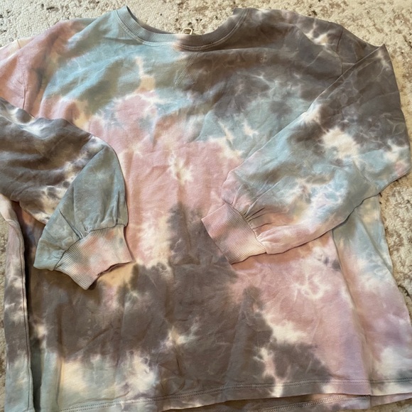 Last๐Soft gray Mist top - Picture 8 of 8